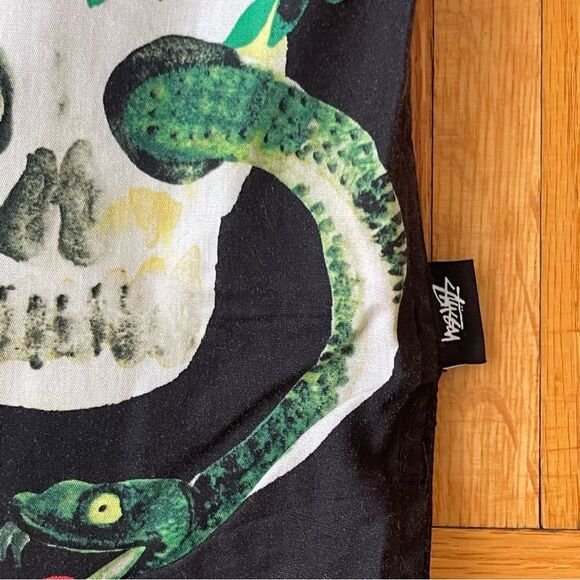 STÜSSY Shirt Button Down Shirt Skull Pattern in Black size large - Picture 5 of 9